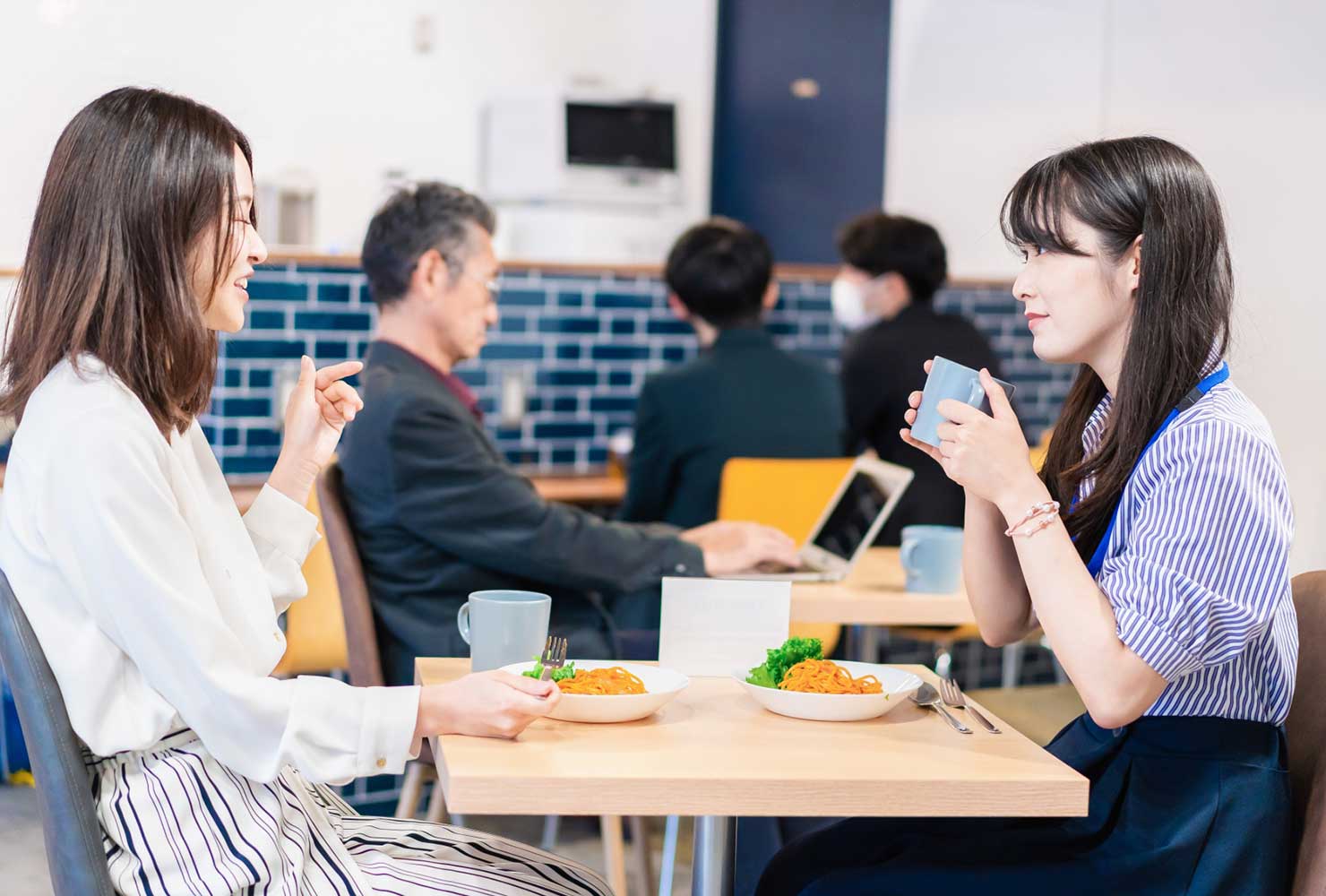 気軽に便利な出張型社員食堂